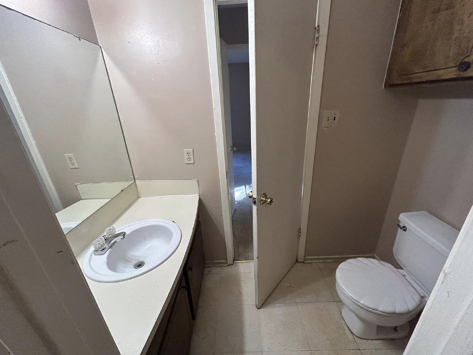 920 Shady Wood Lane - 1 property image