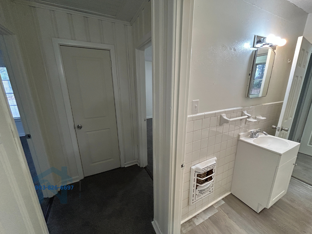 1101 North Kings Highway - 1 property image