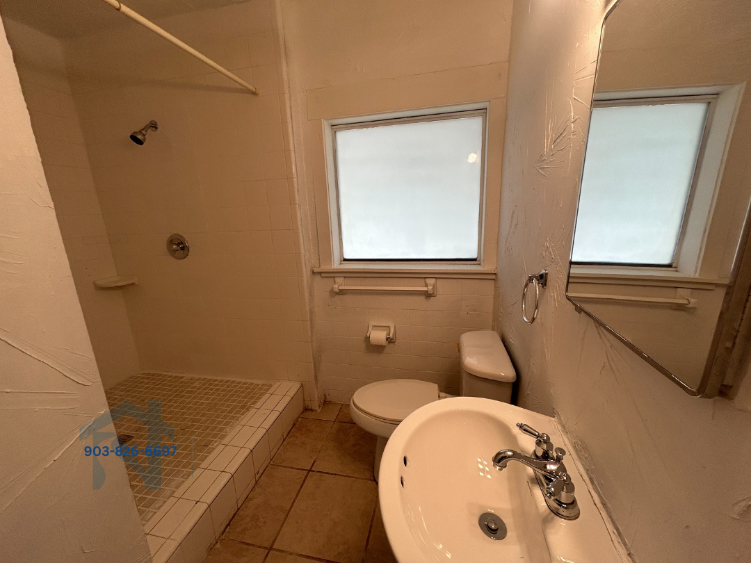 502 Jefferson Place - 1 property image