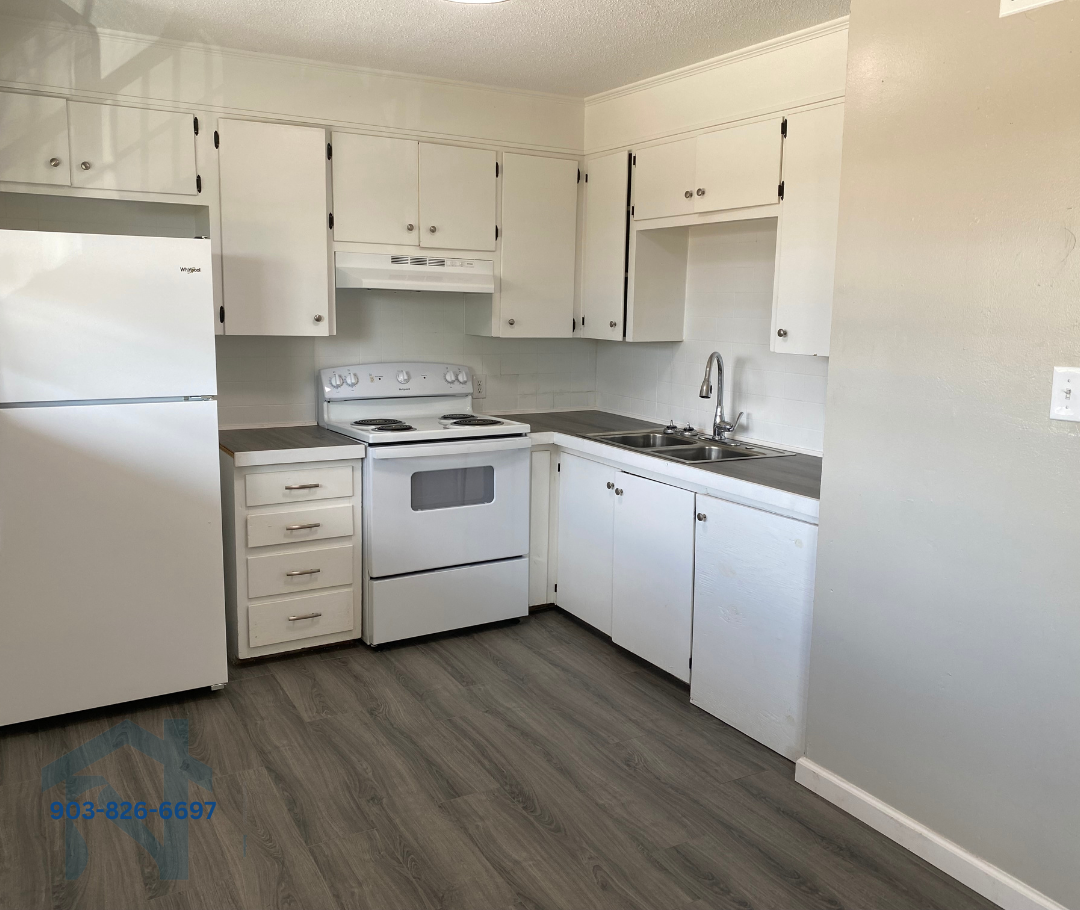 Water Oak 302 Houston Street - 7 property image