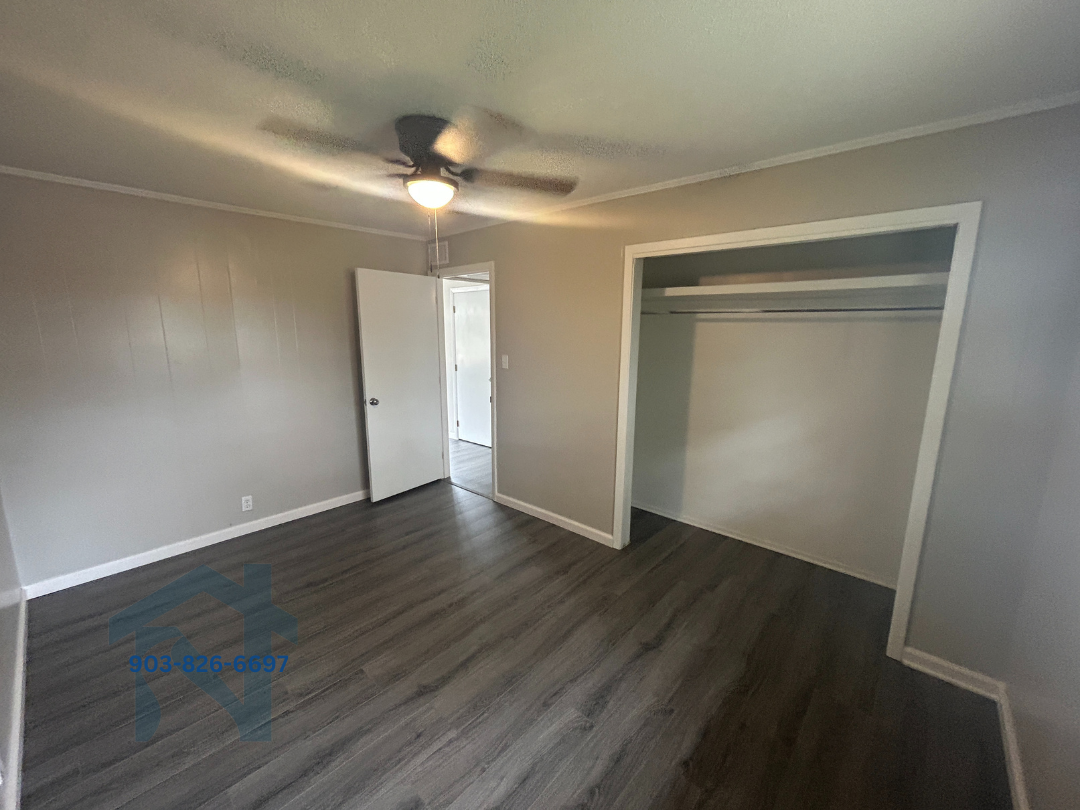 Water Oak 302 Houston Street - 7 property image