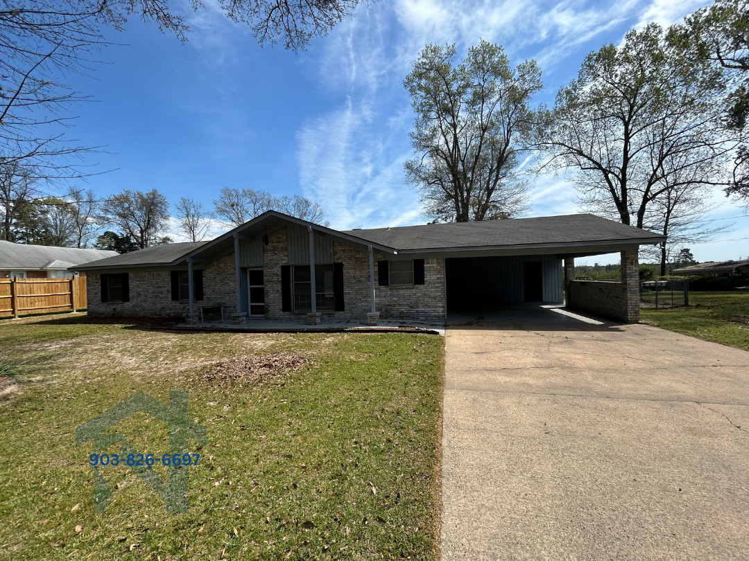 1025 Crestview Drive South (Smithers & Smithers) - 1 property image