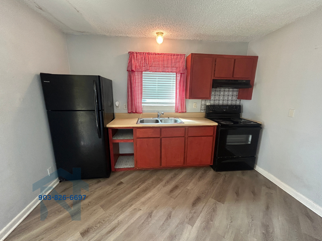 Valley View Apartments - 301 Pine Wilderness Dr, QC - A1 property image