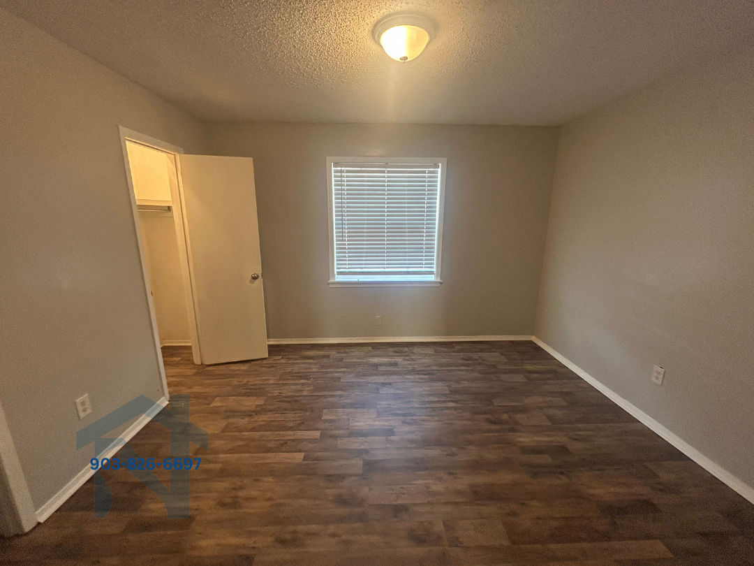 Valley View Apartments - 301 Pine Wilderness Dr, QC - D1 property image