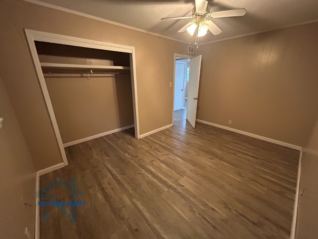 Water Oak 302 Houston Street - 6 property image